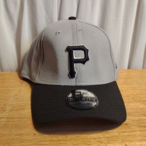 New Era 39Thirty Pittsburgh Pirates L/XL Stretchfit Hat - New
